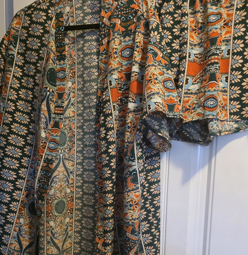 Boho Floral Paisley Kimono Duster And Shorts in Green & Orange